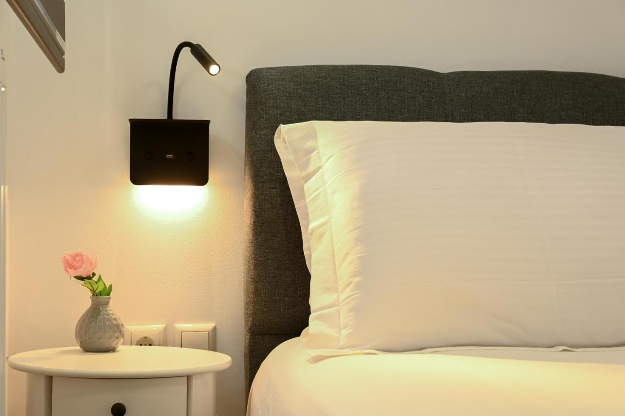 Larisa Hospitality I - Roof Top Apartment - With Free Parking ภายนอก รูปภาพ
